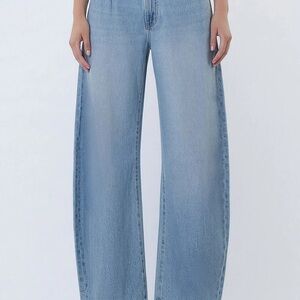 Soft Horizon Barrel Jeans